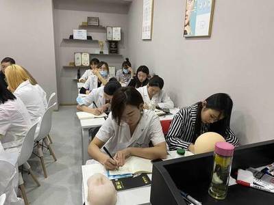 微整美容培训学校职业学校要多少钱?