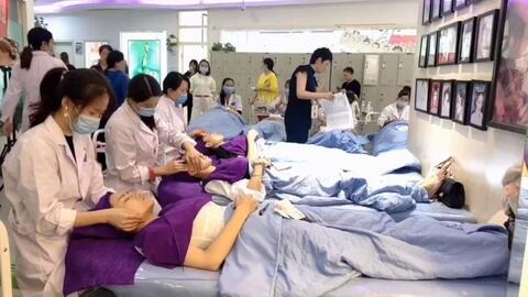 重庆峰翎职业培训学校美容美发技能考试